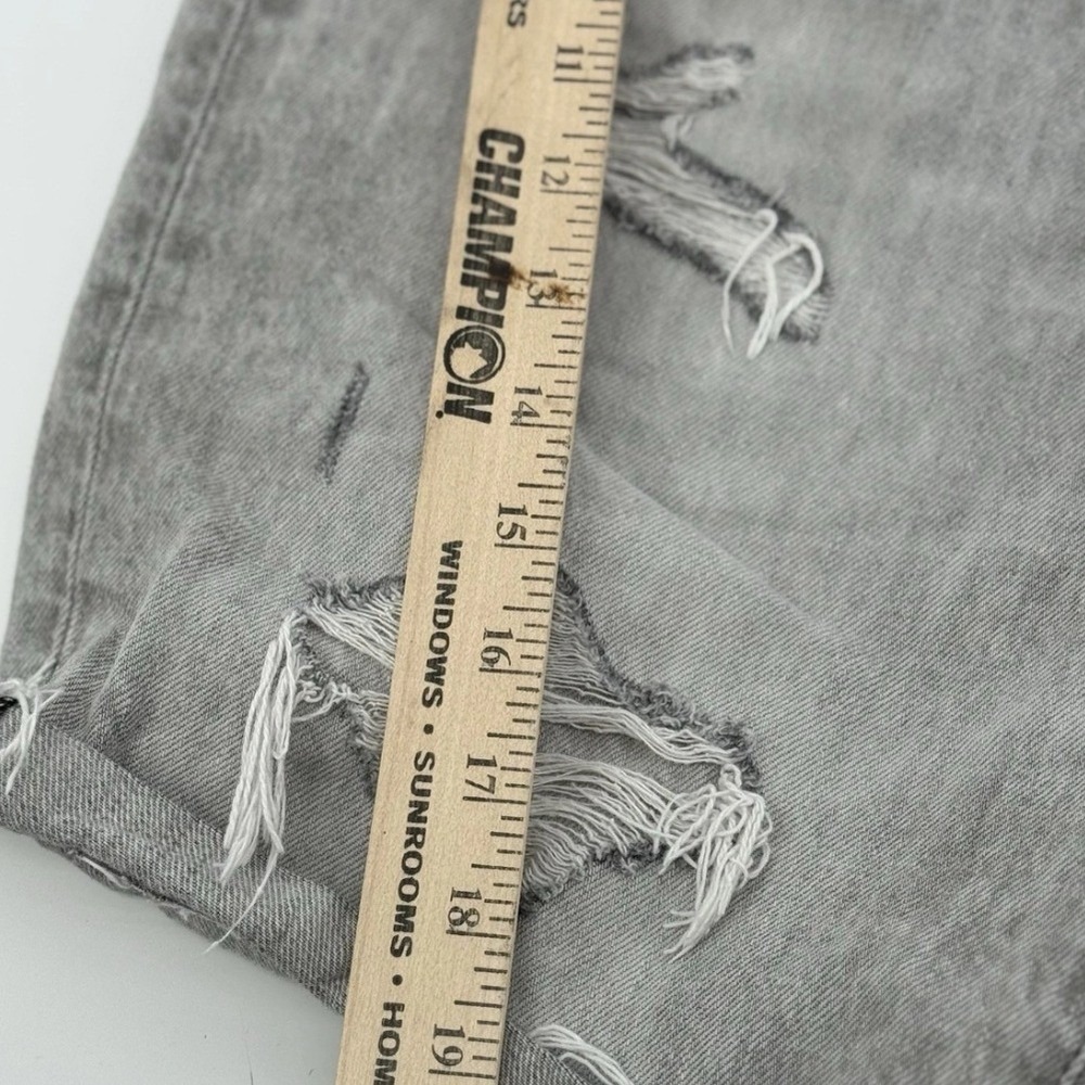 American Eagle Mens Gray Distressed Denim Shorts Size 33 Ripped Frayed Cotton - Picture 7 of 8